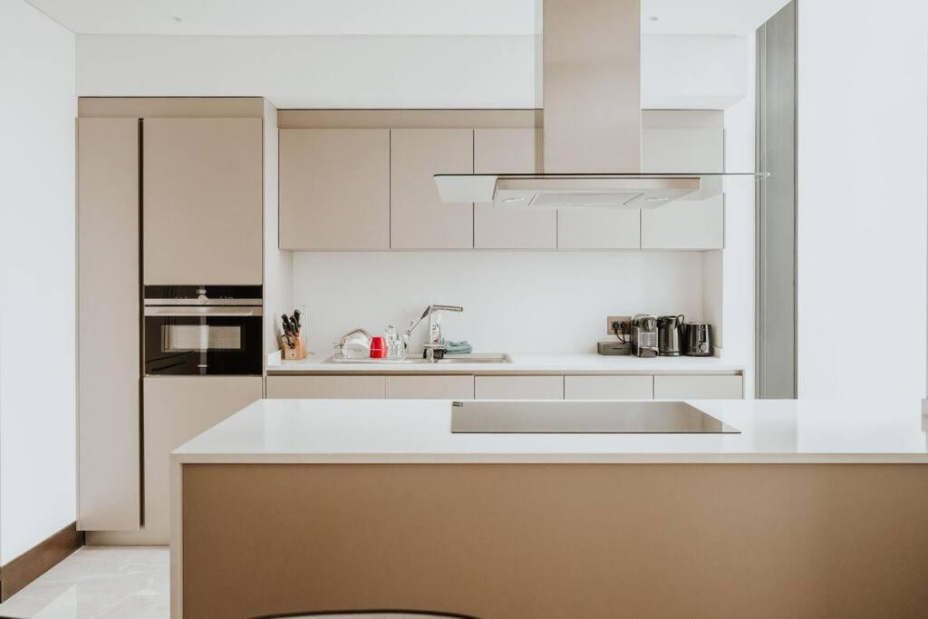 Serviced Luxurious 3+1 In Address Emaar Square 이스탄불 외부 사진